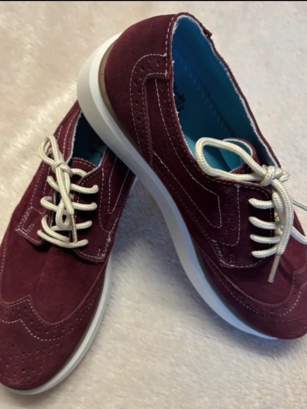 Women’s Burgundy Suede Lace-Up Casual Oxford Sneakers